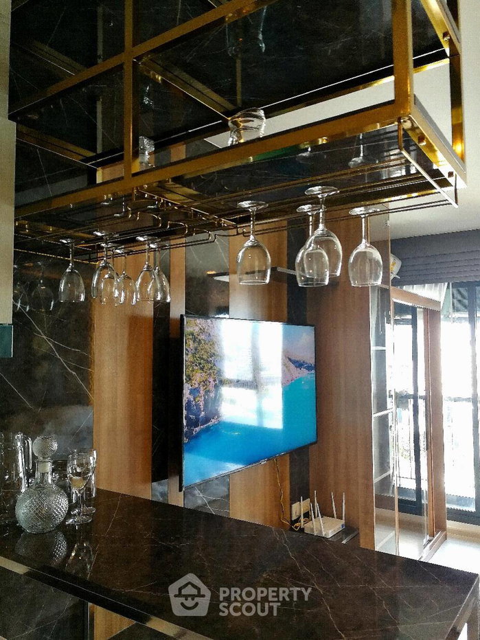 picture High-Floor 1-BR Condo, Life One Wireless, 18th Floor Near BTS Phloen Chit (ID 403224) - 11/18