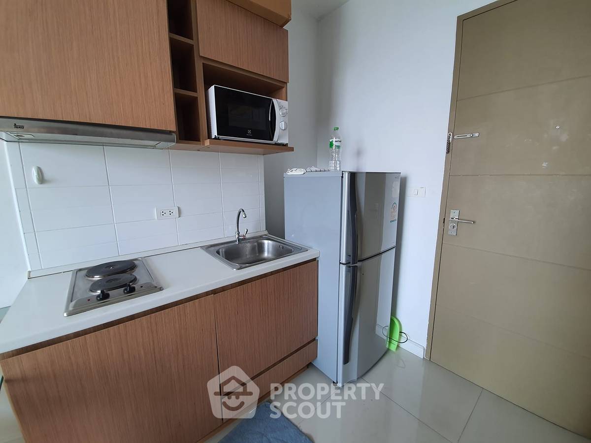 picture 1-BR Condo at Ideo Phaholyothin Chatuchak near BTS Saphan Khwai (ID 387975) - 2/4