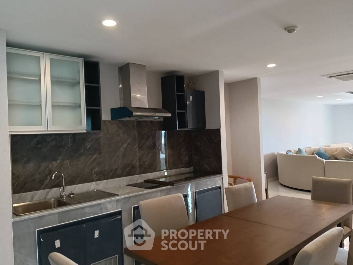 รูป คอนโด 3 ห้องนอน 268 ตร.ม. ใน La Royale Beach Condo นาจอมเทียน (ID 1898540) - รูปที่ 1/16