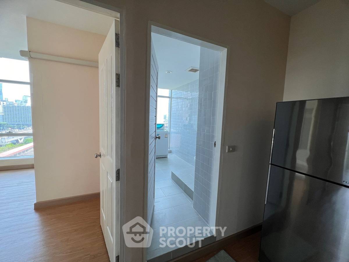 รูป คอนโด 2 ห้องนอน โครงการ บ้านสาทร เจ้าพระยา ชั้น 11 ใกล้ BTS กรุงธนบุรี (ID 549292) - รูปที่ 16/17