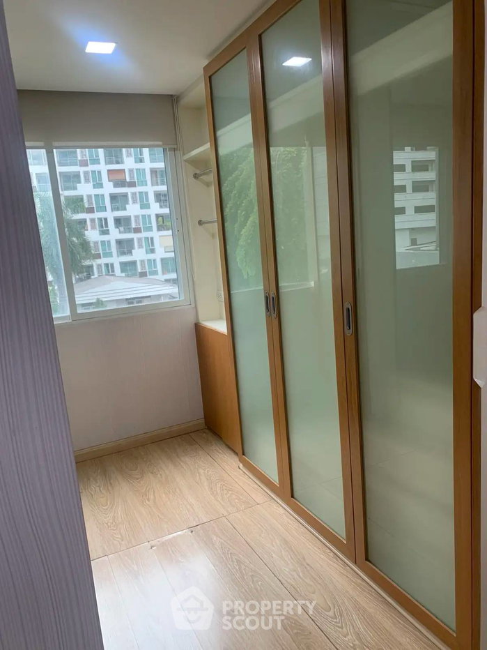 picture 1-BR Condo at Beverly Tower near ARL Makkasan (ID 2873739) - 10/17