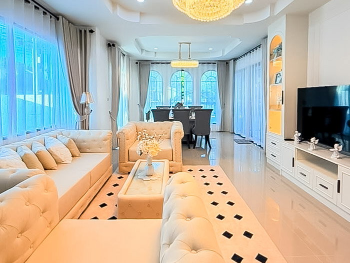 picture Corner Pool Villa for Sale Nong Prue East Pattaya - 21/25