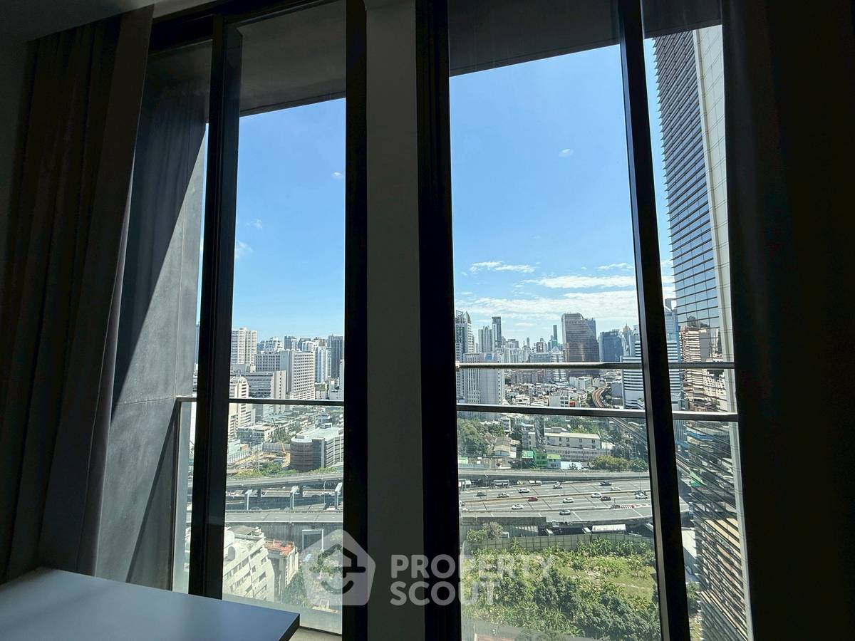 picture 1-BR Condo at Noble Ploenchit near BTS Phloen Chit (ID 2473653) - 3/9