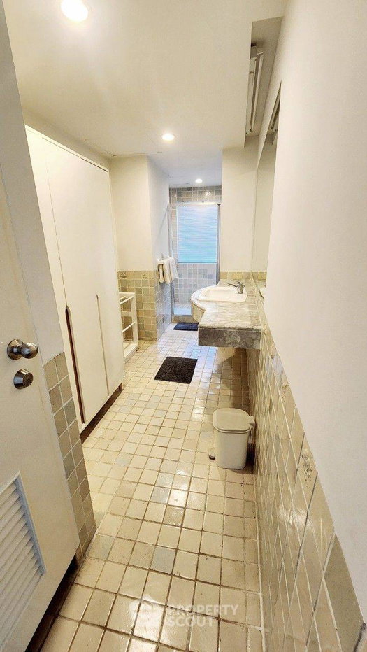 picture 2-BR Condo at Baan Chai Talay Condominium in Nong Kae (ID 1552919) - 11/13