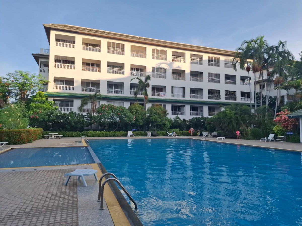 รูป BL134| คอนโดมิเนียม บ้านสวนลลนา พัทยา ตึก ทรงสเปน ใกล้ชายหาดจอมเทียน ไม่ถึง 1 กม.หนองปรือ บางละมุง	ชลบุรี   (ราคา 950,000 บาท )  - รูปที่ 1/27