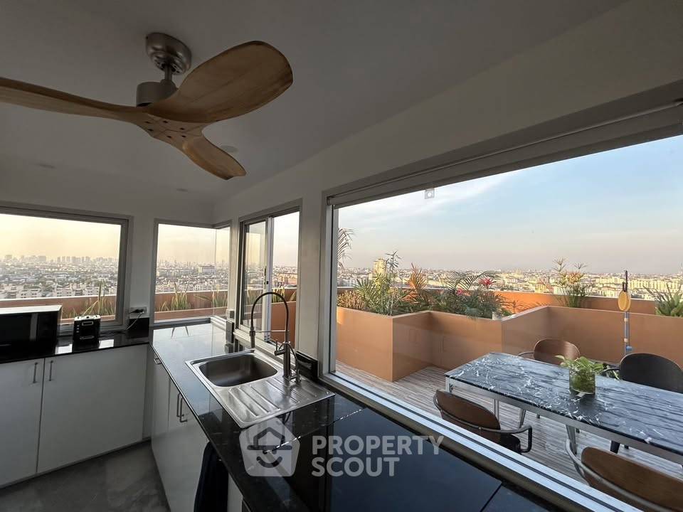 picture 5-BR Condo at Thara Ruean Kaew in Phlapphla (ID 2178614) - 10/21