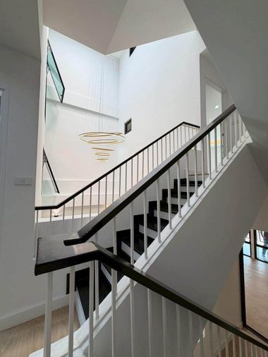 4-bed home office for sale, 25.9 sq wah, Phra Khanong