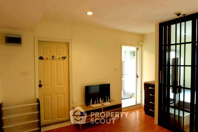 Condos for sale : 1-BR Condo at Lumpini Ville Ramkhamhaeng 44 close to Ramkhamhaeng (ID 2728567)