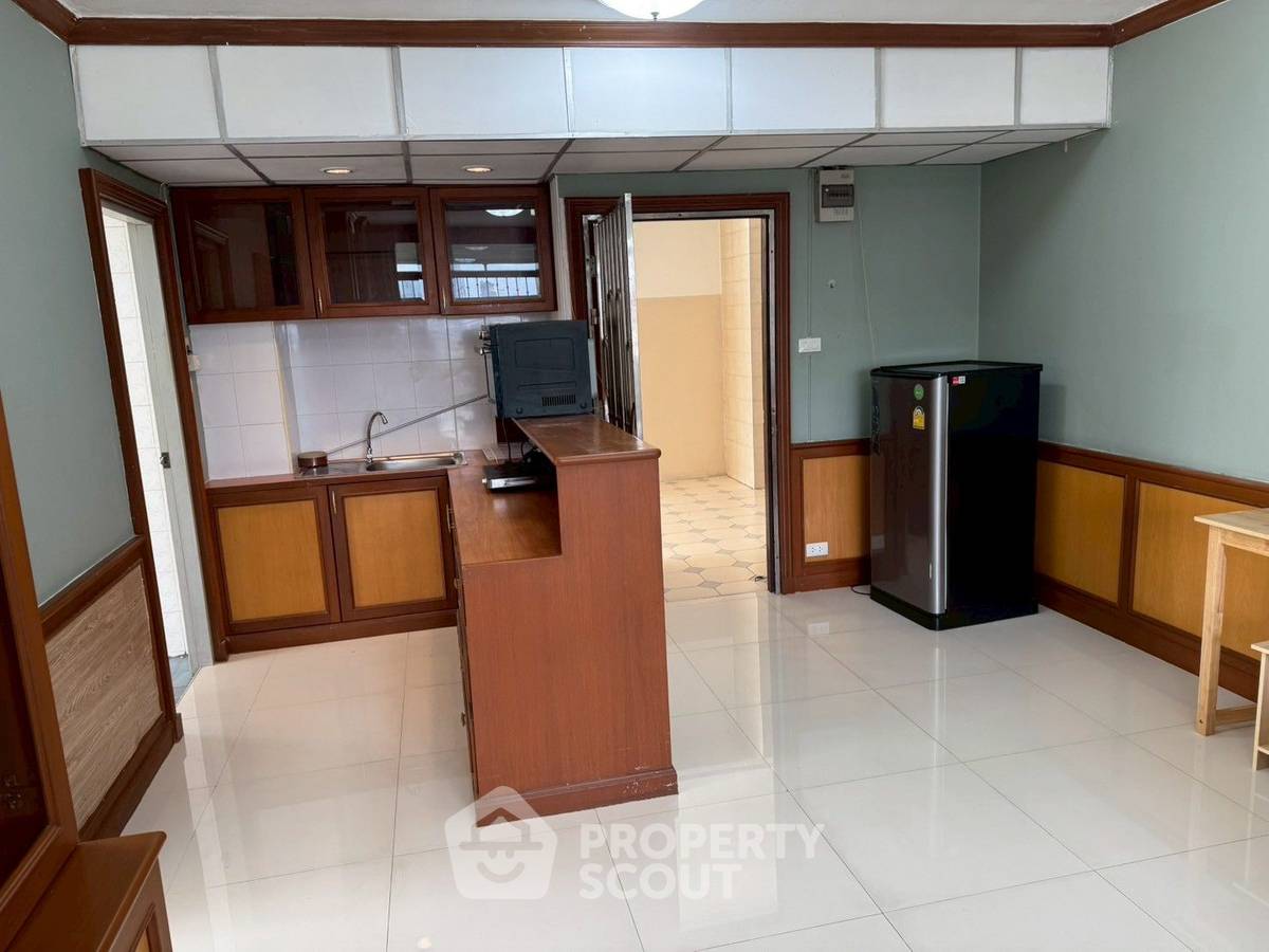 รูป คอนโด 1 ห้องนอน ขนาด 83 ตร.ม. ที่ Subkaew Tower ใกล้ MRT ห้วยขวาง (ID 2133136) - รูปที่ 3/9