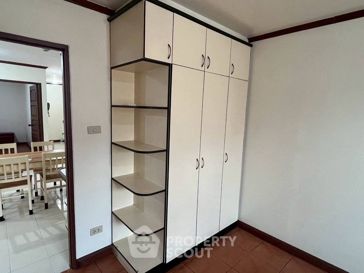 รูป คอนโด 3-ห้องนอน ที่ อารีย์ เพลส สุขุมวิท 26 ใกล้ BTS พร้อมพงษ์ (ID 2681574) - รูปที่ 8/8
