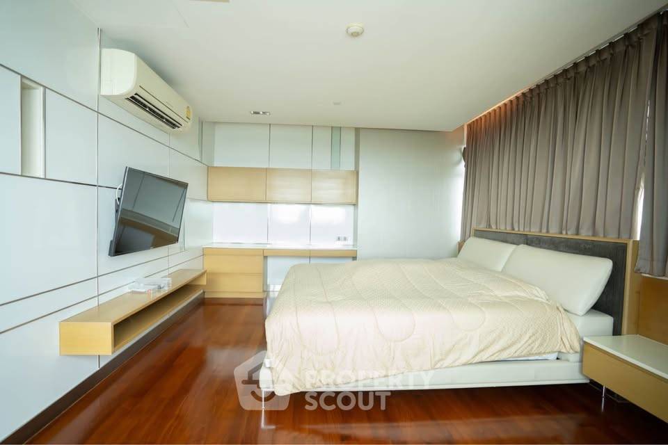 รูป คอนโด 6-ห้องนอน ที่ รอยัล ริเวอร์ เพลส คอนโดมิเนียม ใน บางโพงพาง (ID 2800351) - รูปที่ 3/12