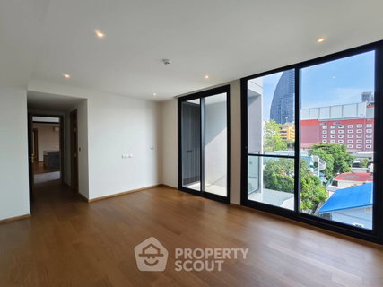 คอนโด 2-ห้องนอน ที่ เวีย 34 ใกล้ BTS ทองหล่อ (ID 2836884)