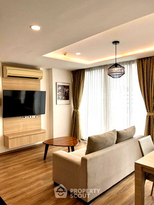 ขายคอนโด : คอนโด 1 ห้องนอน 50 ตร.ม. ขายที่ Klass Silom ใกล้ BTS ช่องนนสี่ 200 ม. (ID 2399726)