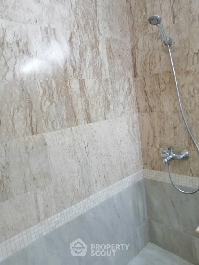รูป ใกล้ BTS ช่องนนทรี 300 เมตร | ขายคอนโด 1 ห้องนอน Pipat Place Condominium (ID 724995) - รูปที่ 13/16