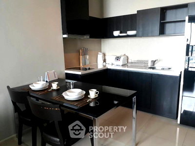 Condos for rent : 33rd-Floor 1-BR 48 Sqm Condo At Rhythm Sukhumvit 44/1 Near BTS Phra Khanong 70m (ID 886575)