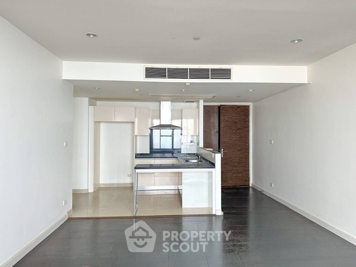 picture 2-BR Condo at Watermark Chaophraya near BTS Krung Thon Buri (ID 2952614) - 1/6