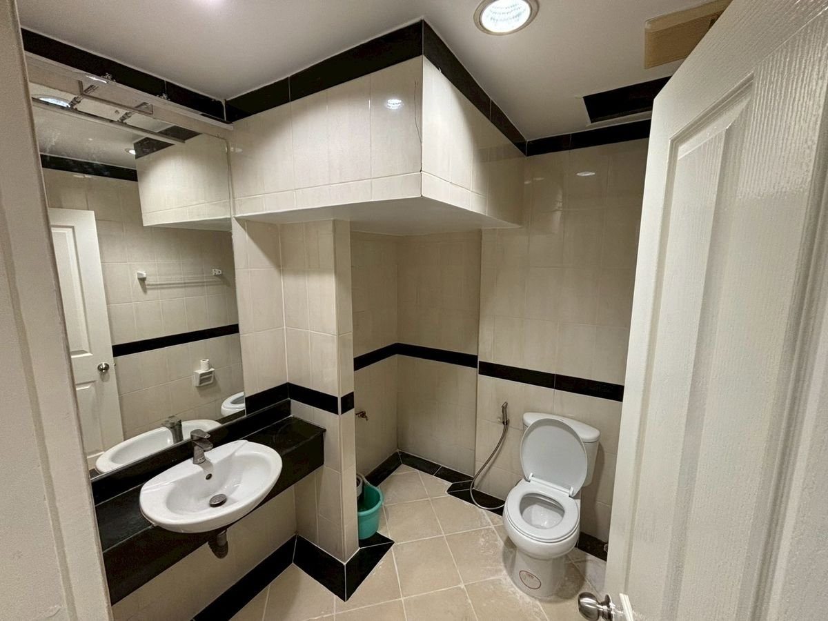 รูป เช่า ทาวน์โฮม 3 ชั้น บ้านกลางเมือง บริติชทาวน์ ศรีนครินทร์ ใกล้ MRT ศรีลาซาล 500 ม. - รูปที่ 13/18