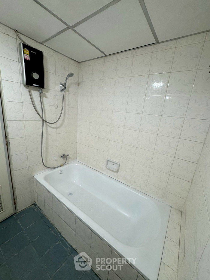รูป คอนโด 1 ห้องนอน ขนาด 83 ตร.ม. ที่ Subkaew Tower ใกล้ MRT ห้วยขวาง (ID 2133136) - รูปที่ 8/9