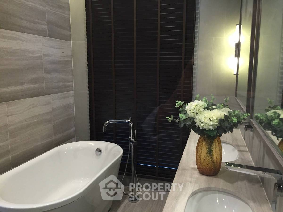 รูป คอนโด 2 ห้องนอน ขนาด 77 ตร.ม. ชั้น 26 The Diplomat Sathorn ใกล้ BTS สรุศักดิ์ 90 ม. (ID 889022) - รูปที่ 6/16