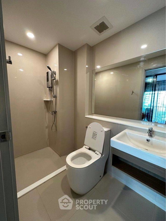 picture 1-BR Condo For Sale In Aspire Asoke-Ratchada, 4th-Floor • MRT Phra Ram 9 (ID 1113844) - 5/5