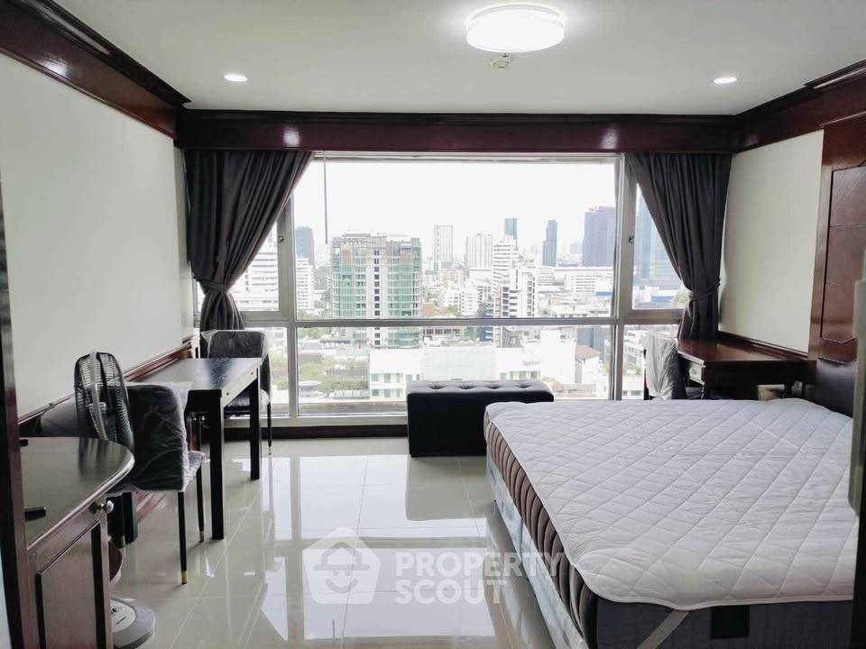 picture Studio Condo at Sukhumvit Suite near BTS Nana (ID 2791942) - 3/8