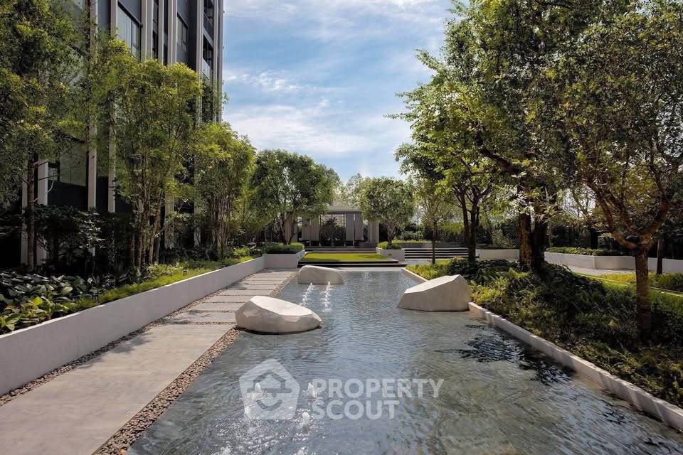 picture Studio Condo at Life One Wireless near BTS Phloen Chit (ID 2529417) - 12/28