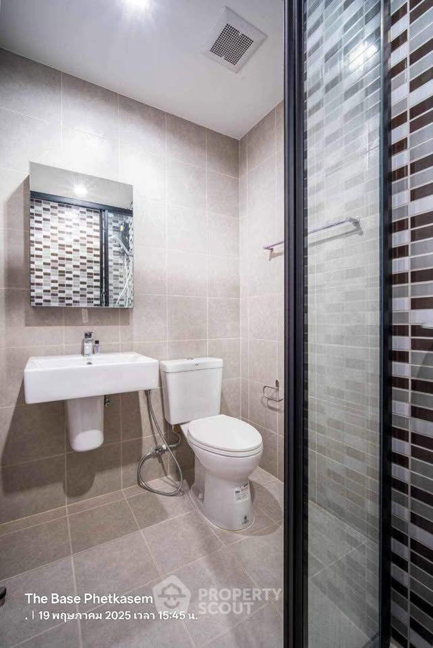 picture High-Floor 1-BR Condo At The Base Phetkasem, 100m to MRT Phetkasem (ID 2110956) - 5/6
