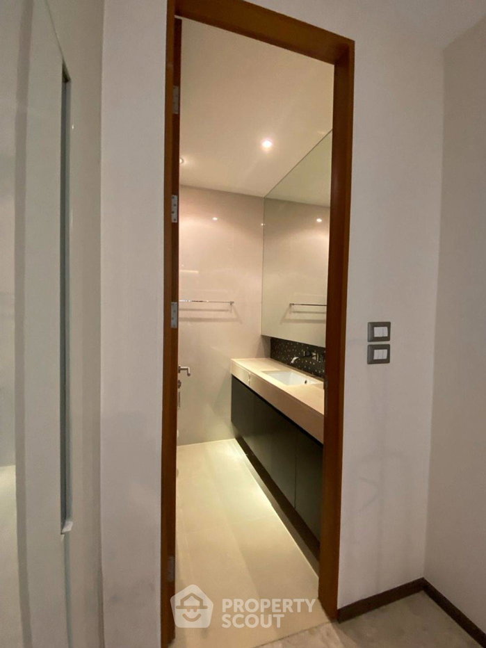 picture 2-BR Condo at The Address Sukhumvit 28 near BTS Phrom Phong (ID 2155475) - 8/8