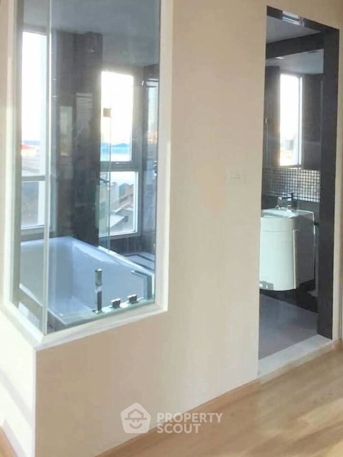 picture 1-BR Condo at Rhythm Sathorn near BTS Saphan Taksin (ID 2771586) - 7/7