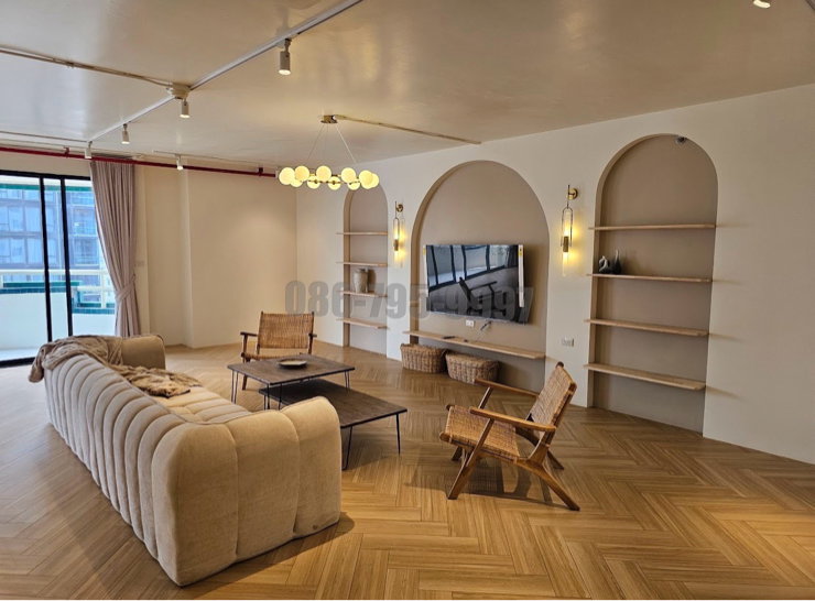 รูป ให้เช่าคอนโด Las Colinas ขนาด 200 Sq.m 3 bed 4 bath เพียง 120,000/ month - รูปที่ 1/25