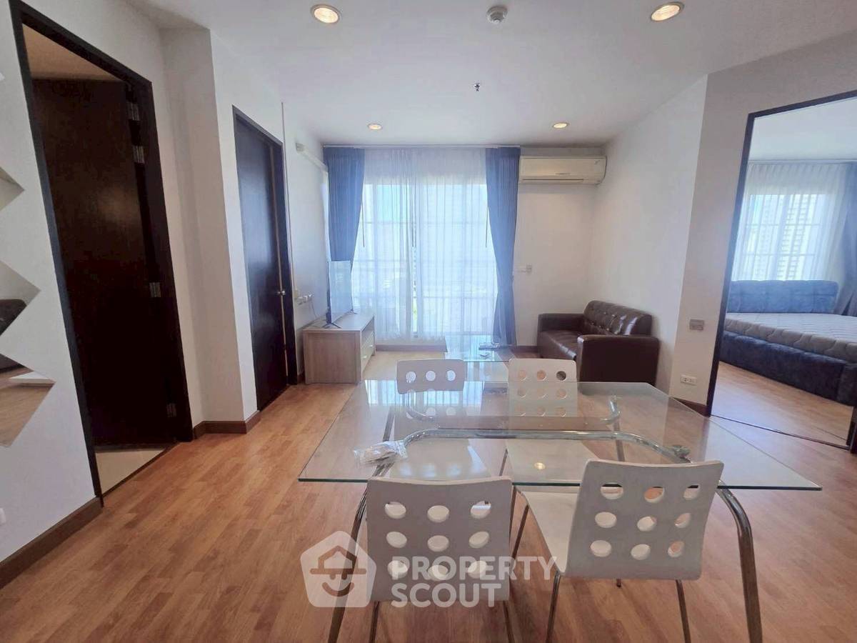 picture 2-BR Condo at Citi Smart Sukhumvit 18 near BTS Asok (ID 2951374) - 1/10