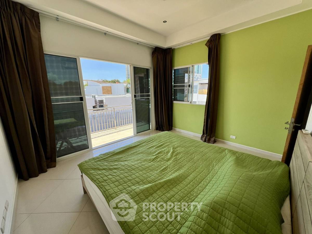 picture 7-BR Villa close to Pattaya (ID 2958147) - 4/11
