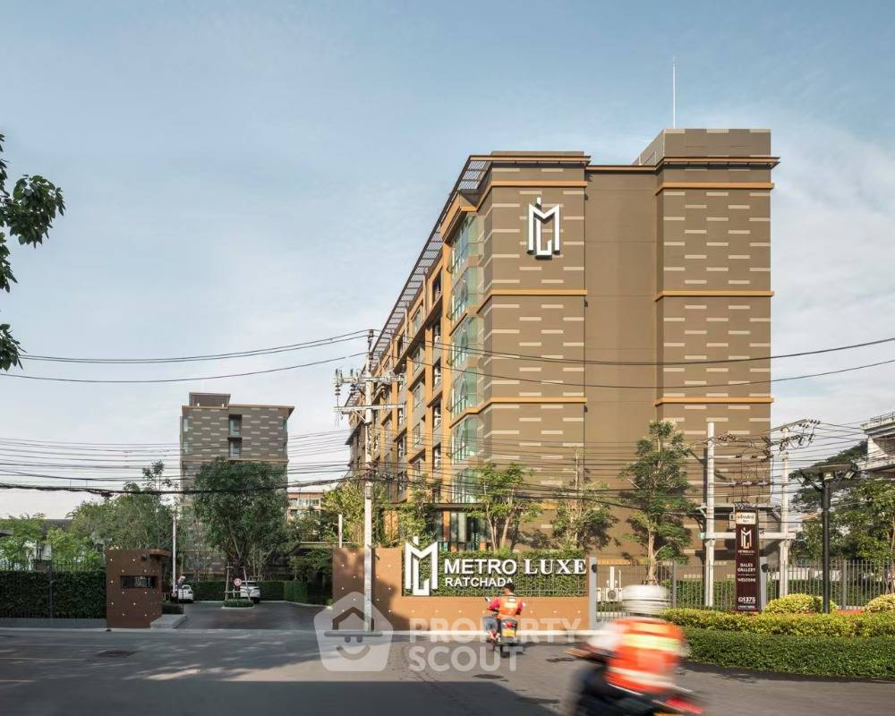 picture 1-BR Condo at Metro Luxe Ratchada near MRT Huai Khwang (ID 1953797) - 4/10