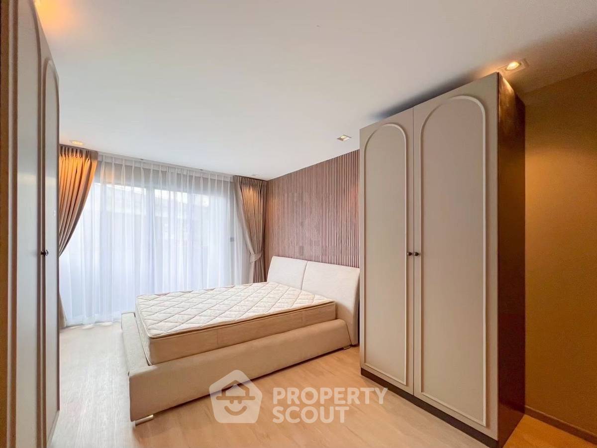 picture 2-BR Condo at Wittayu Complex near BTS Phloen Chit (ID 2744540) - 8/12