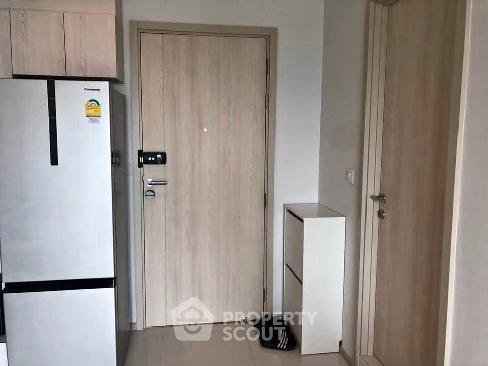 picture 1-BR Condo Life One Wireless, 16th Floor, Near BTS Phloen Chit (ID 2770473) - 10/15