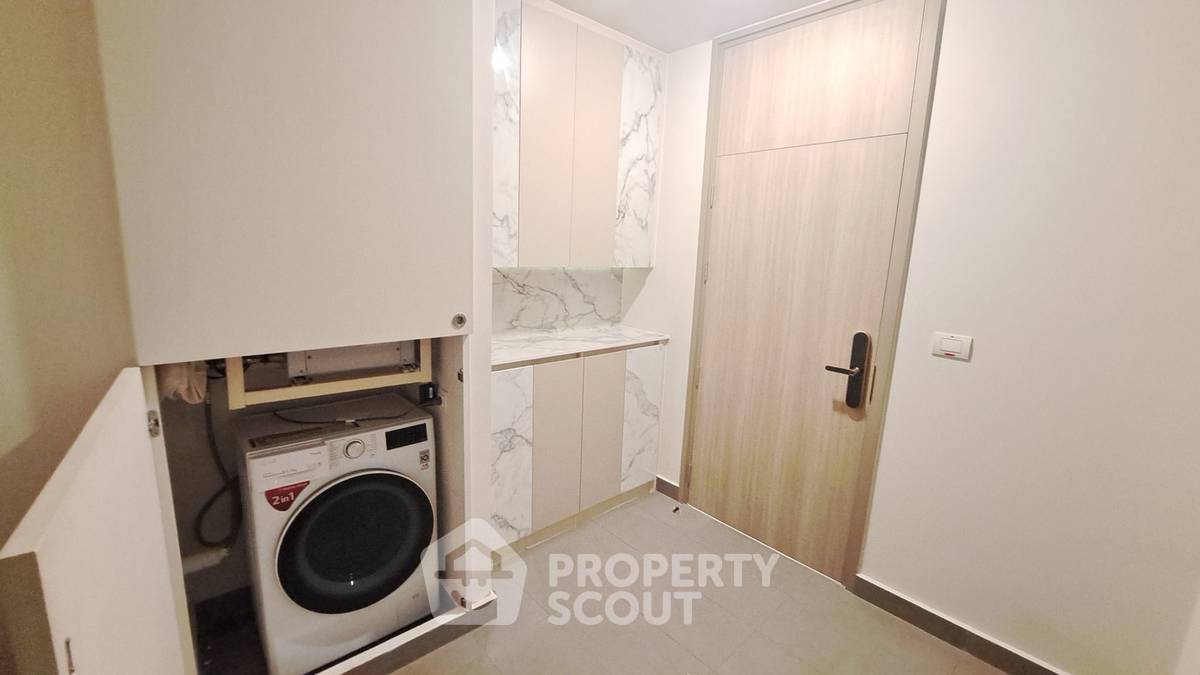 picture 1-BR Condo at Noble Ploenchit near BTS Phloen Chit (ID 1503045) - 12/16