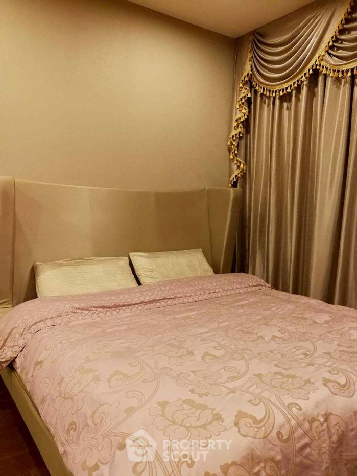 picture 2-BR Condo at Menam Residences in Wat Phraya Krai (ID 2498073) - 3/3