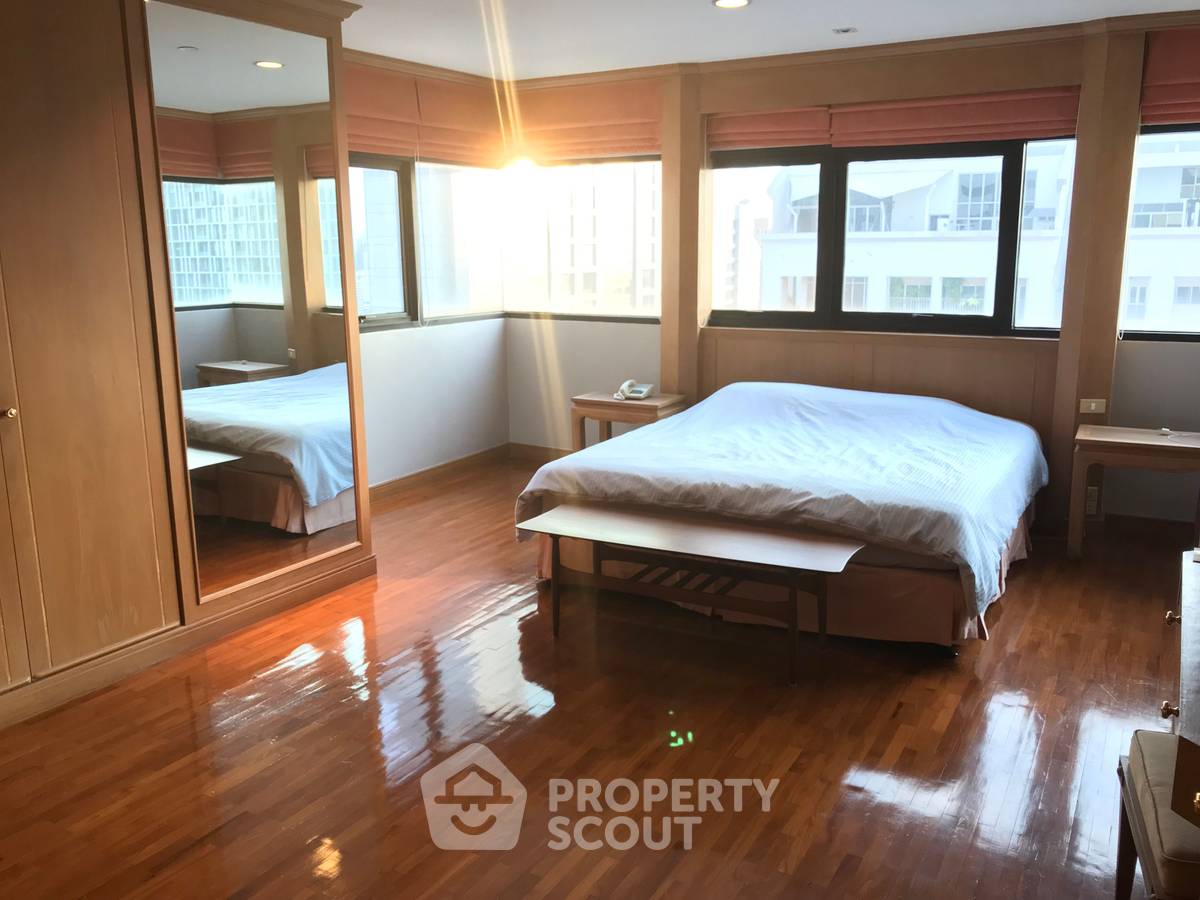 รูป คอนโด 3-ห้องนอน ที่ สาธร การ์เด้นส์ ใกล้ MRT สีลม (ID 2884960) - รูปที่ 8/15