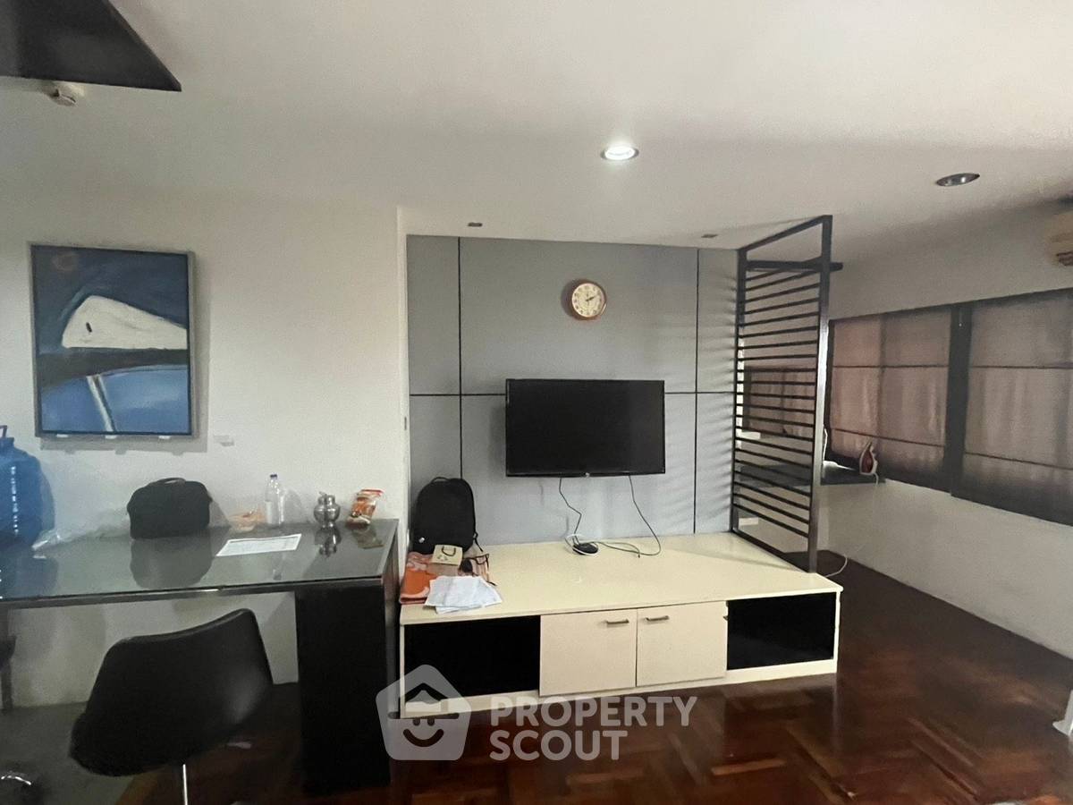 รูป คอนโด 1-ห้องนอน ที่ สราญใจ แมนชั่น คอนโดมิเนียม ใกล้ BTS นานา (ID 2545472) - รูปที่ 2/8