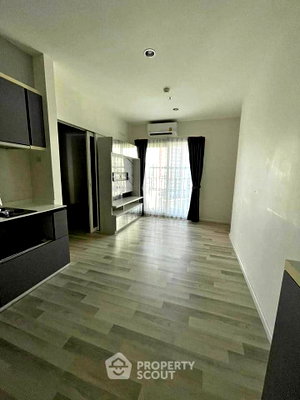 Condos for sale : 1-BR 33 Sqm, High-Floor At The Key Sathorn - Charoenraj (ID 2438930)