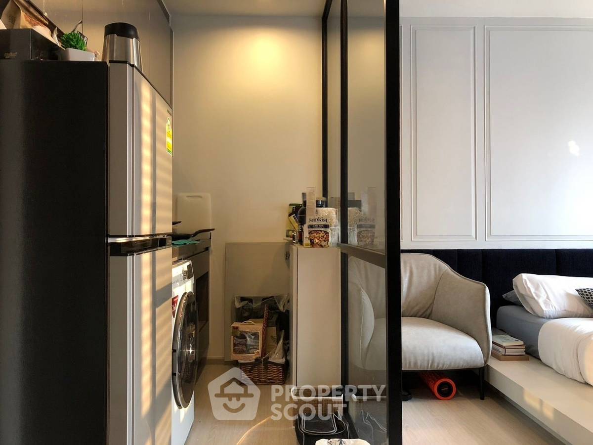 picture Studio Condo at Rhythm Asoke near MRT Phra Ram 9 (ID 2735495) - 8/9