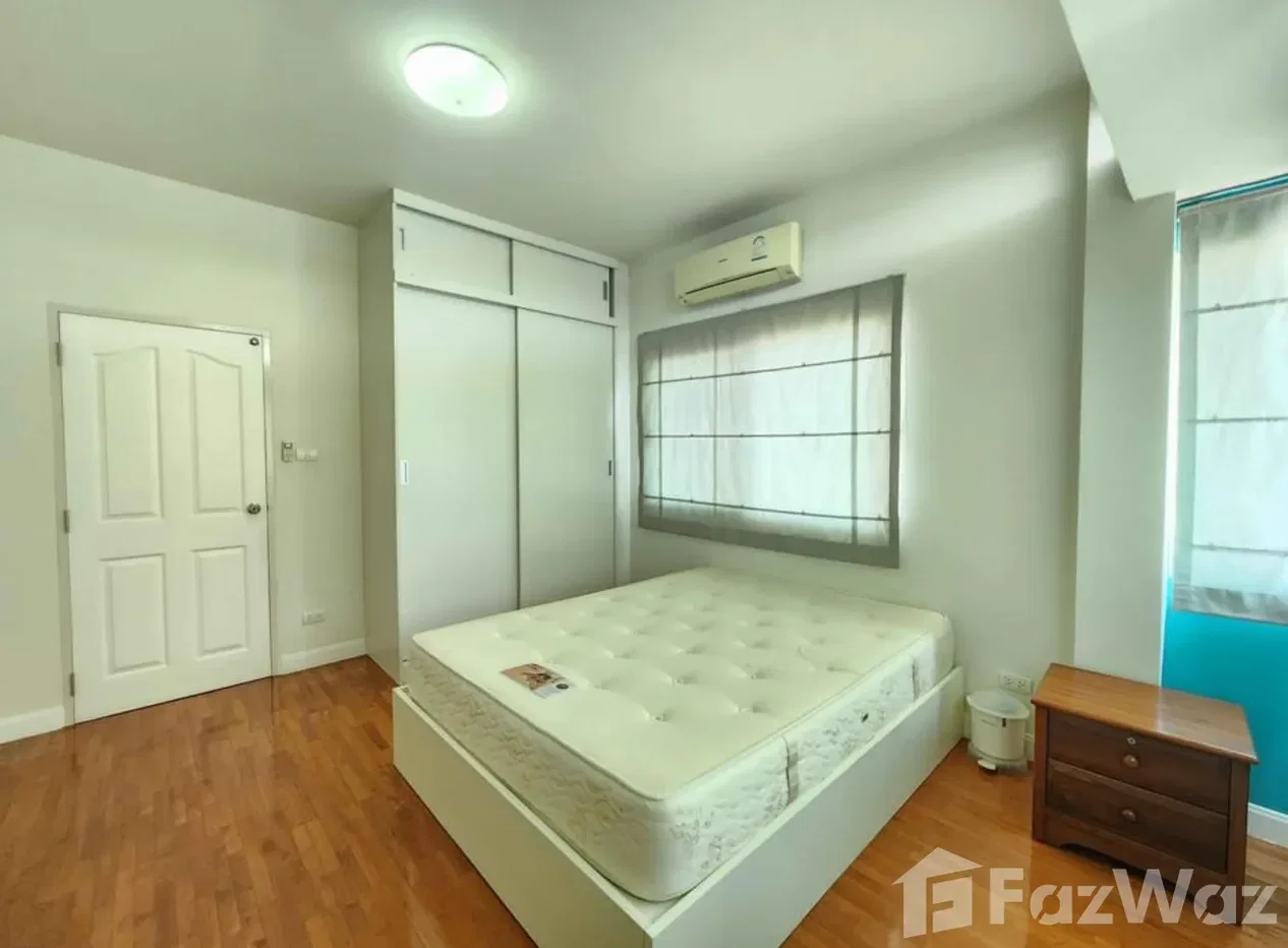 picture 4 bedrooms, 3 bathrooms Near Future Orange Line BTS 1857206 - 9/20