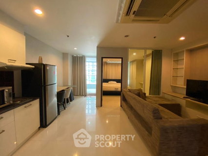2-BR Condo at Sukhumvit Living Town near MRT Phetchaburi (ID 2874040)