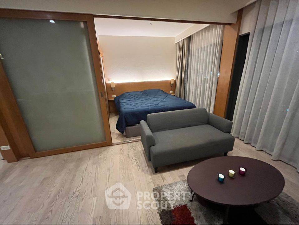 picture High-Floor 1-BR 43 Sqm At Noble Remix, 100m to BTS Thong Lor (ID 1267645) - 2/9