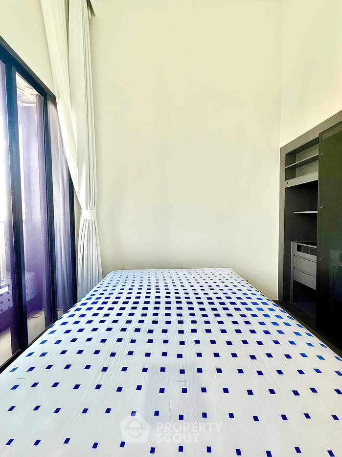 picture High-Floor 2-BR Condo, Park Origin Chula-Samyan, 16th Floor Near MRT Hua Lamphong (ID 2495201) - 10/17