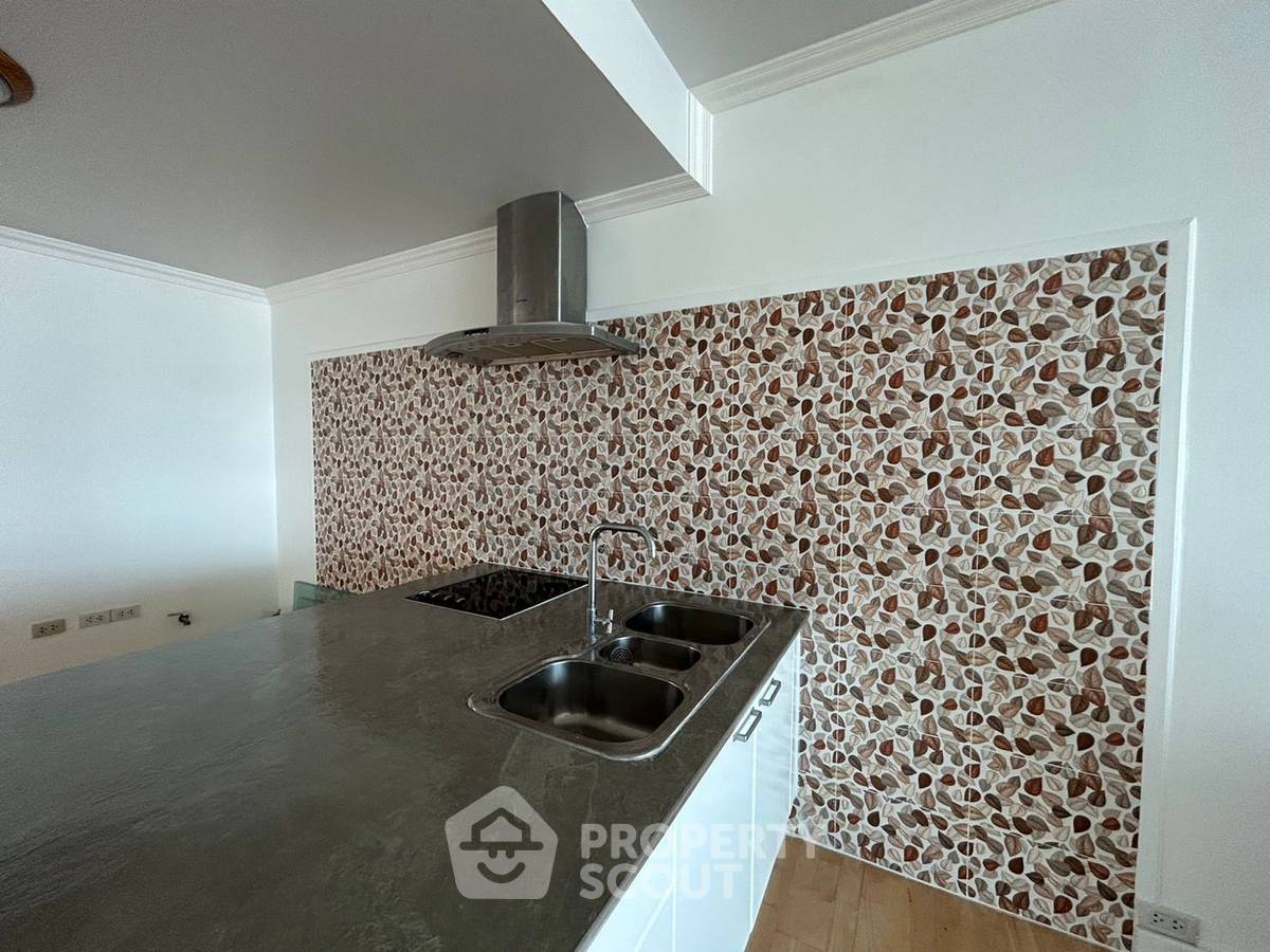 รูป คอนโด 2 ห้องนอน โครงการ บ้าน สาทร เชา พรยา ชั้นสูง 20 ใกล้ BTS กรุงธนบุรี (ID 992819) - รูปที่ 2/14