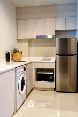 Condos for rent : 1-BR Condo at Life One Wireless near BTS Phloen Chit (ID 2340348)