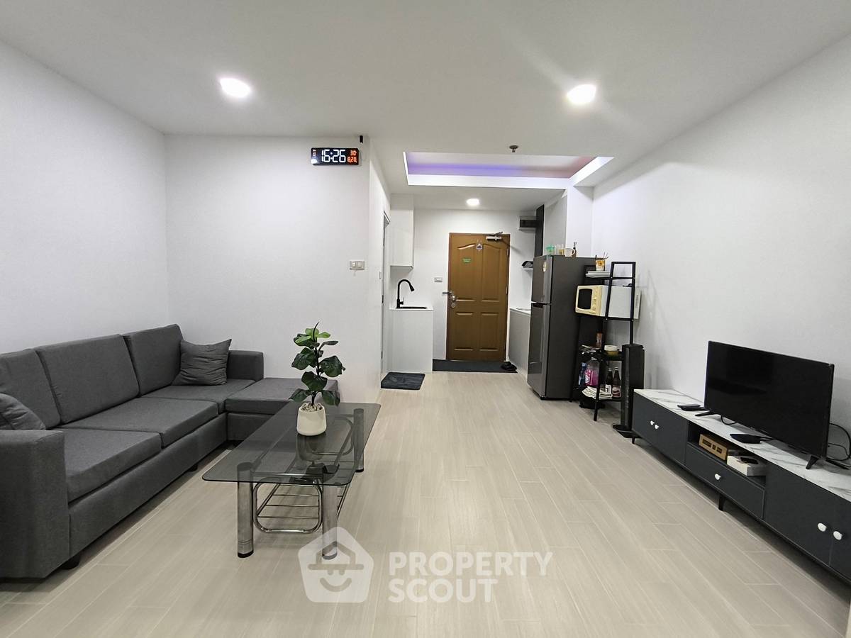 picture 1-BR Condo at Master View Executive Place Condominium near BTS Krung Thon Buri (ID 1813123) - 2/13