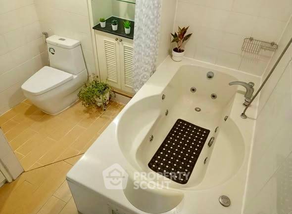 รูป คอนโด 2-ห้องนอน ที่ ศุภาลัย เพลส สุขุมวิท 39 ใกล้ BTS พร้อมพงษ์ (ID 2578652) - รูปที่ 3/10