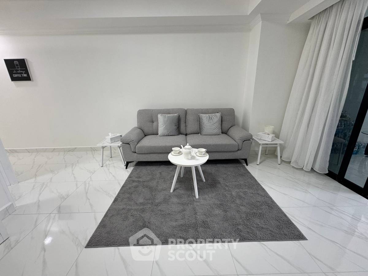 รูป คอนโด 1 ห้องนอน 67 ตร.ม. ขาย โครงการ จอมเทียน คอมเพล็กซ์ คอนโดเทล (ID 2163220) - รูปที่ 8/27